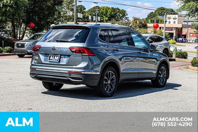 Photo of 2024 Gray Volkswagen Tiguan