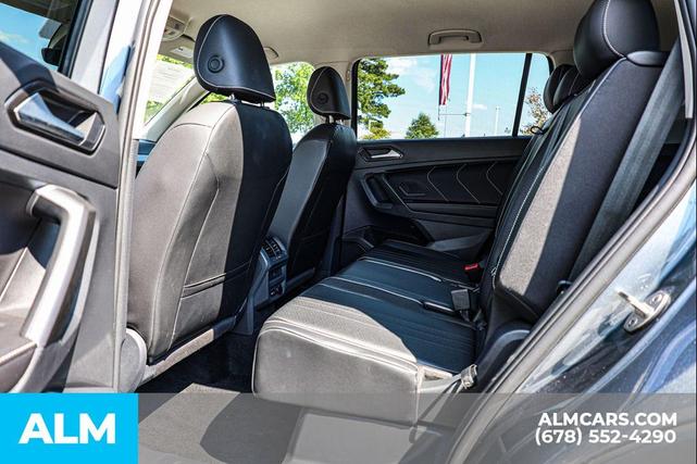 Photo of 2024 Gray Volkswagen Tiguan