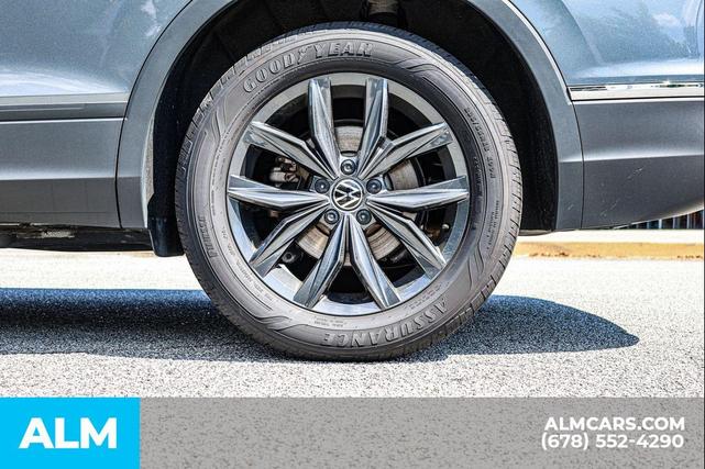 Photo of 2024 Gray Volkswagen Tiguan