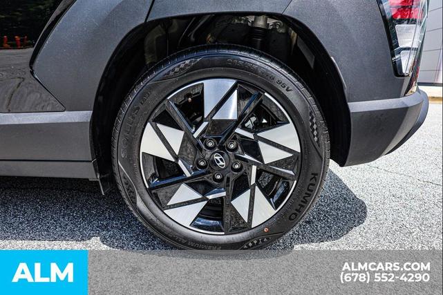 Photo of 2025 Abyss Black Pearl Hyundai KONA