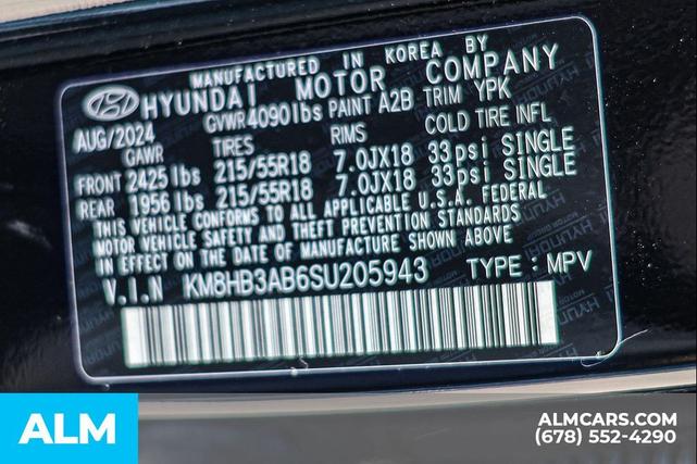 Photo of 2025 Abyss Black Pearl Hyundai KONA