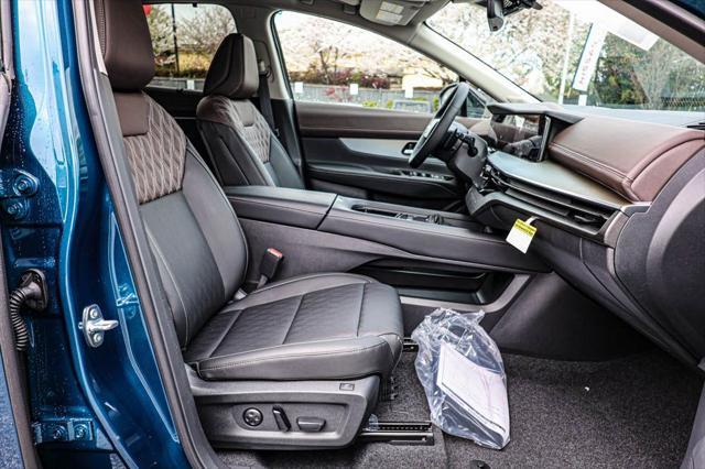Photo of 2025 Aurora Blue Pearl Metallic/Super Black Nissan Murano
