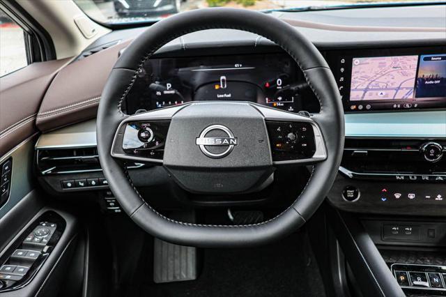 Photo of 2025 Aurora Blue Pearl Metallic/Super Black Nissan Murano