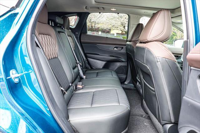 Photo of 2025 Aurora Blue Pearl Metallic/Super Black Nissan Murano
