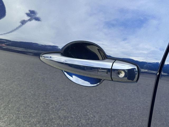 Photo of 2025 Deep Ocean Blue Pearl/Super Black Nissan Rogue