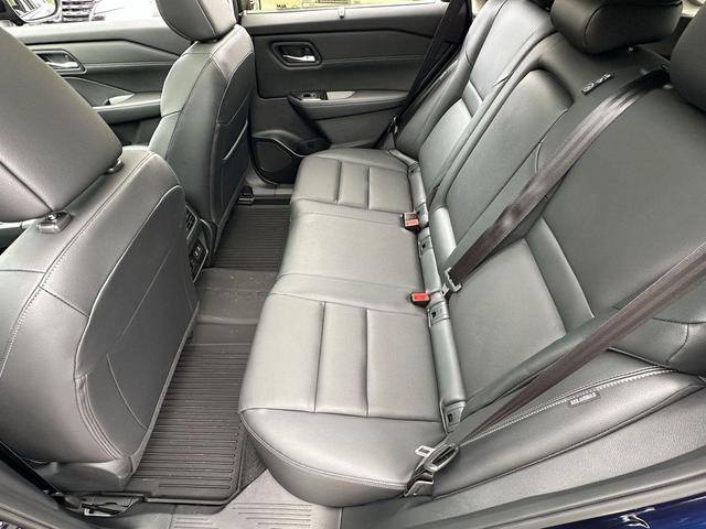 Photo of 2025 Deep Ocean Blue Pearl/Super Black Nissan Rogue