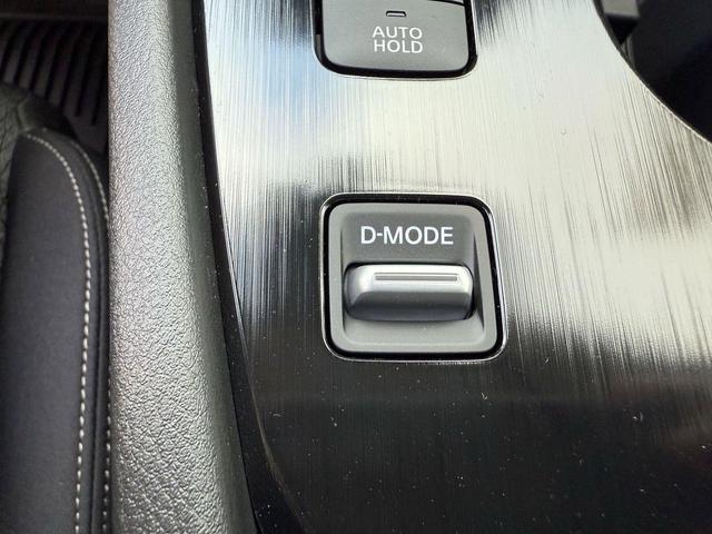 Photo of 2025 Super Black Nissan Rogue