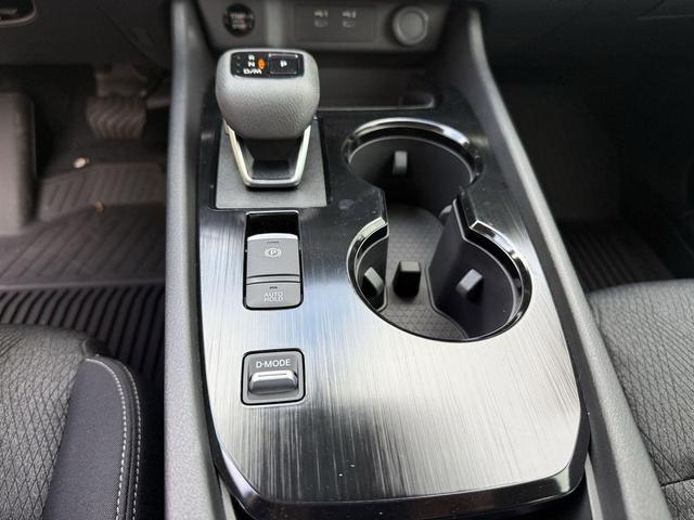 Photo of 2025 Super Black Nissan Rogue