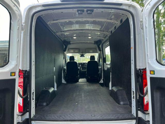 Photo of 2023 Oxford White Ford Transit-250