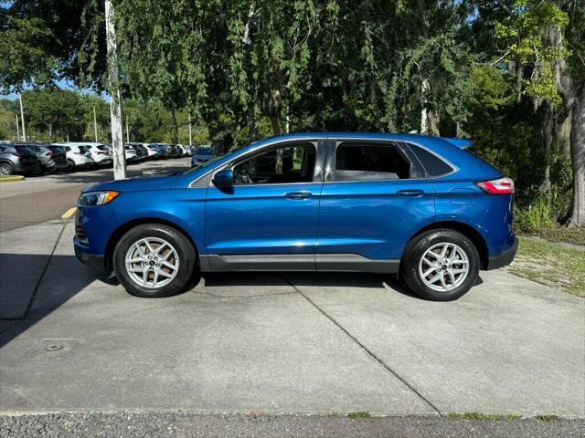 Photo of 2024 Atlas Blue Metallic Ford Edge