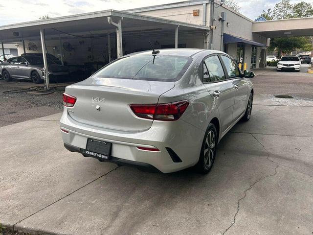 Photo of 2023 Silky Silver Kia Rio