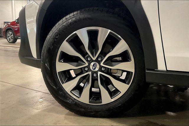 Photo of 2025 Crystal White Pearl Subaru Outback