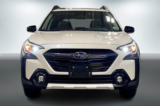 Photo of 2025 Crystal White Pearl Subaru Outback