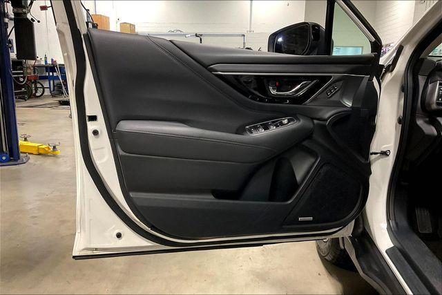 Photo of 2022 Crystal White Pearl Subaru Outback