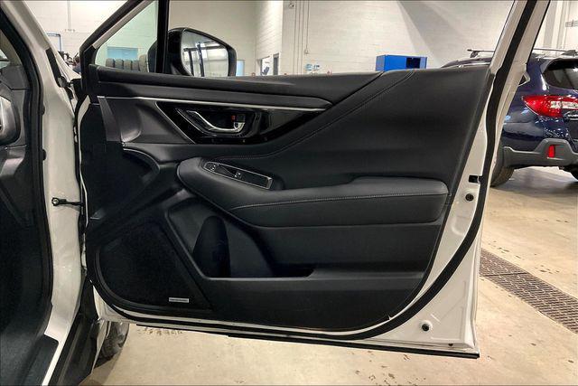 Photo of 2022 Crystal White Pearl Subaru Outback
