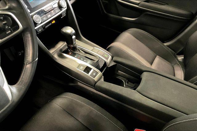 Photo of 2018 White Orchid Pearl Honda Civic