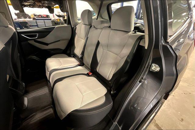 Photo of 2022 Magnetite Gray Metallic Subaru Forester