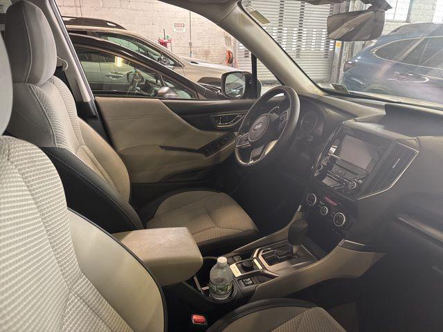 Photo of 2022 Crystal White Pearl Subaru Forester
