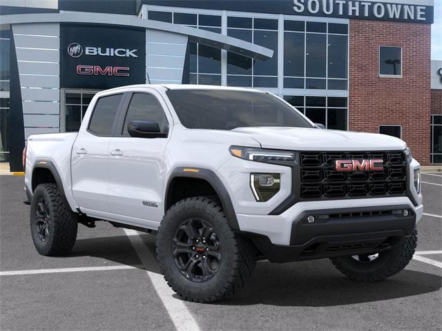 Photo of 2025 White GMC Canyon