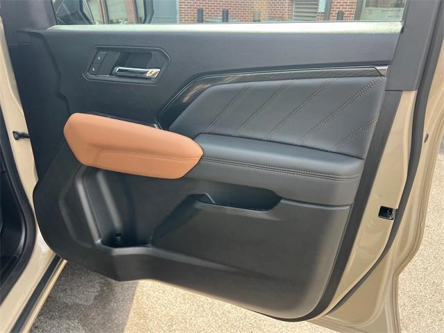 Photo of 2024 Desert Sand Metallic GMC Canyon