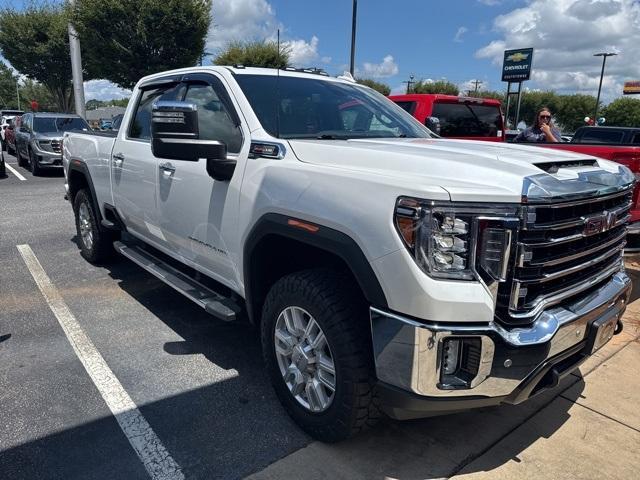 Photo of 2022 White Frost Tri-Coat GMC Sierra 2500