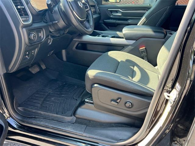 Photo of 2024 Diamond Black RAM 1500