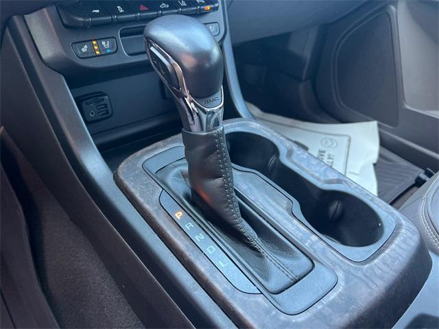Photo of 2022 Cayenne Red Tintcoat GMC Canyon