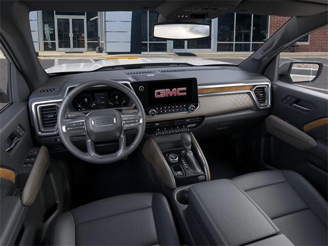 Photo of 2025 White GMC Canyon