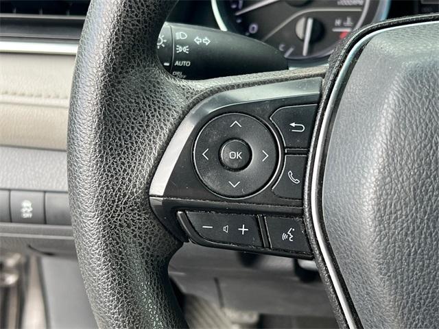 Photo of 2018 Gray Toyota Camry