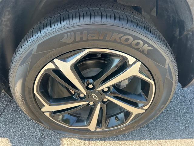 Photo of 2021 Summit White Chevrolet Trailblazer