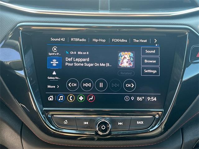 Photo of 2021 Summit White Chevrolet Trailblazer