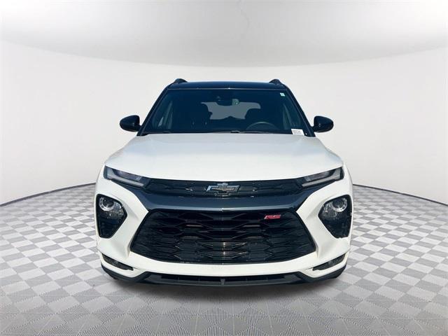 Photo of 2021 Summit White Chevrolet Trailblazer