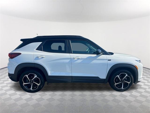 Photo of 2021 Summit White Chevrolet Trailblazer