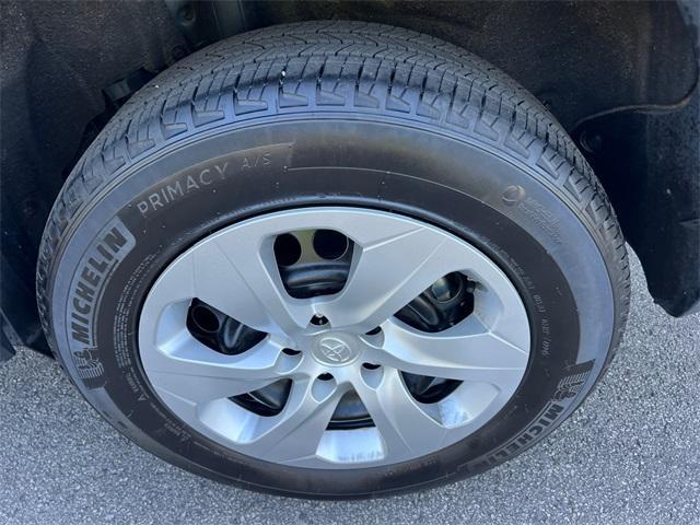 Photo of 2025 Magnetic Gray Metallic Toyota RAV4