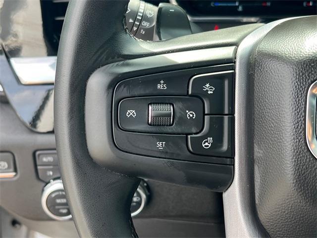 Photo of 2024 Summit White GMC Sierra 1500