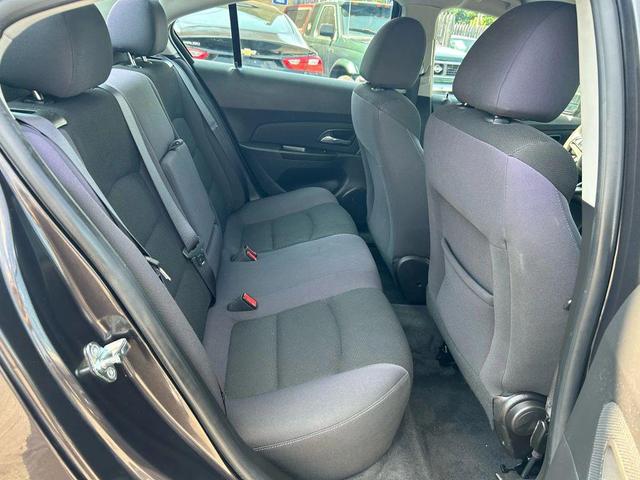Photo of 2015 Tungsten Metallic Chevrolet Cruze