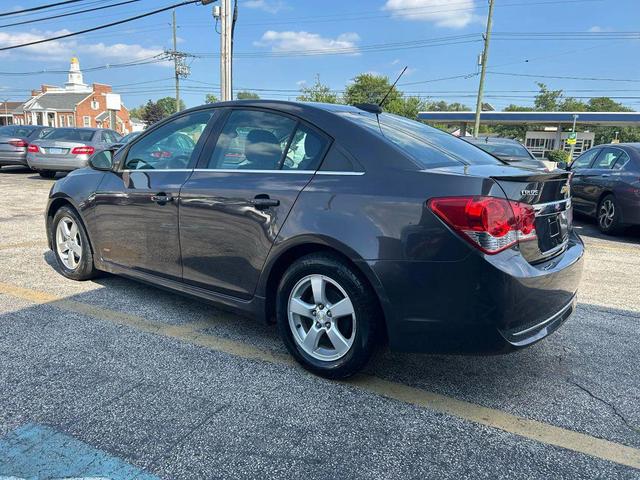 Photo of 2015 Tungsten Metallic Chevrolet Cruze