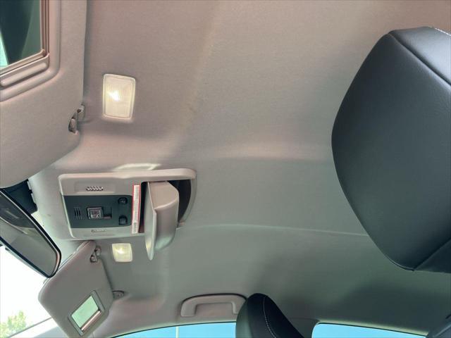 Photo of 2023 Black (Midnight Black Metallic) Toyota Camry
