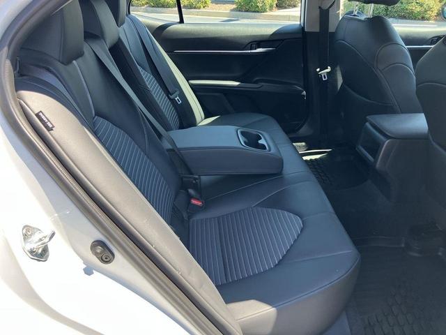Photo of 2023 White (Ice Edge) Toyota Camry