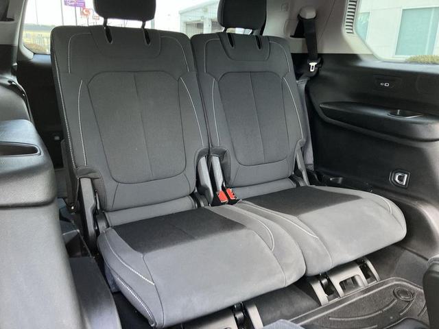 Photo of 2023 Gray (Baltic Gray Metallic Clearcoat) Jeep Grand Cherokee L