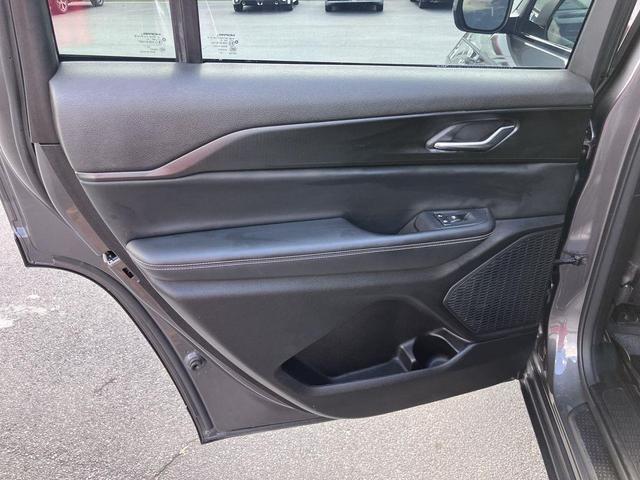 Photo of 2023 Gray (Baltic Gray Metallic Clearcoat) Jeep Grand Cherokee L