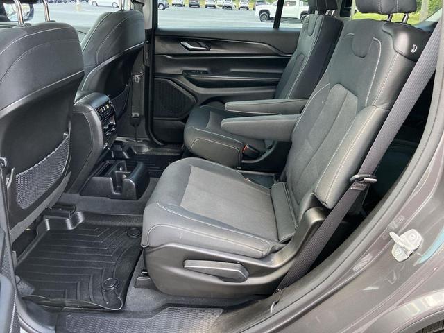 Photo of 2023 Gray (Baltic Gray Metallic Clearcoat) Jeep Grand Cherokee L