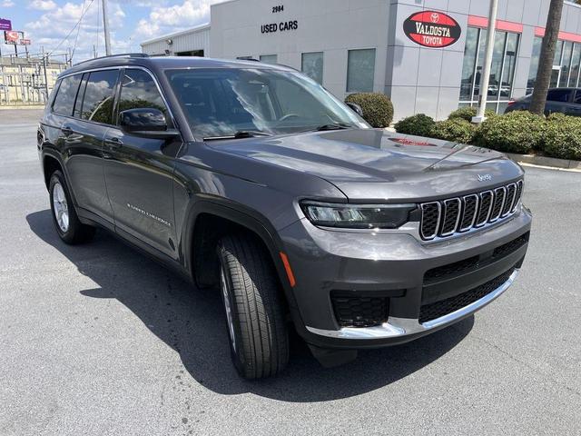 Photo of 2023 Gray (Baltic Gray Metallic Clearcoat) Jeep Grand Cherokee L