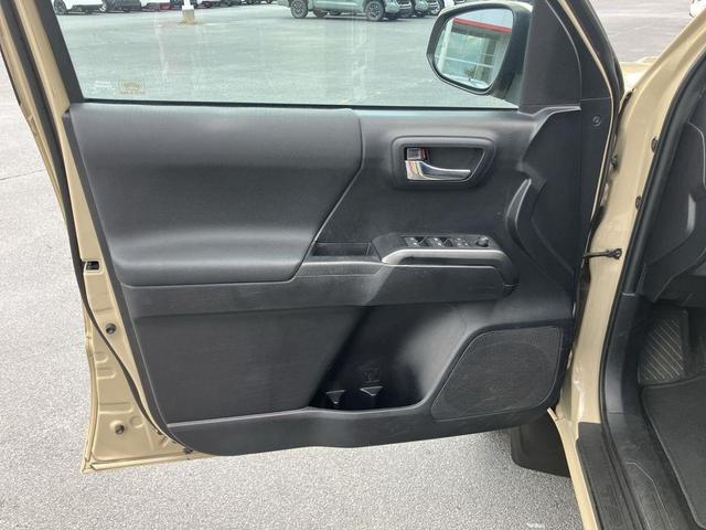 Photo of 2020 Quicksand Toyota Tacoma