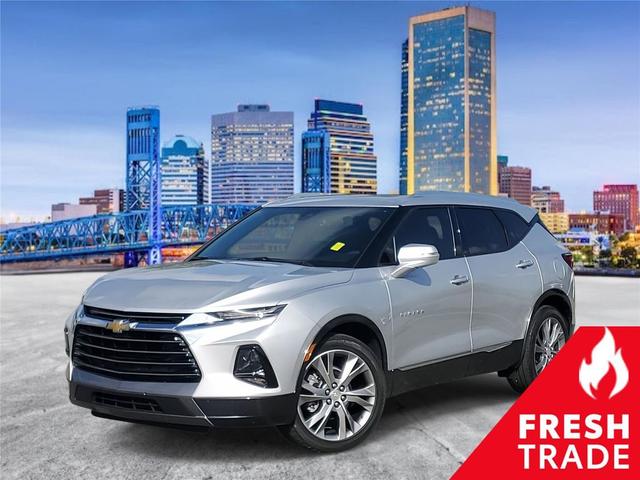 Photo of 2022 Silver (Silver Ice Metallic) Chevrolet Blazer