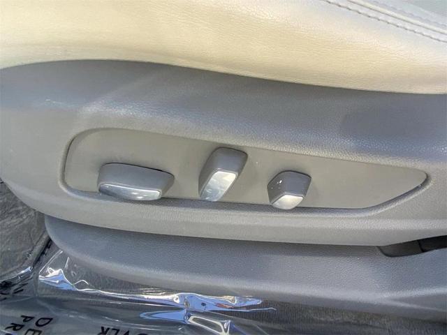 Photo of 2023 Opulent Blue Metallic Cadillac XT6