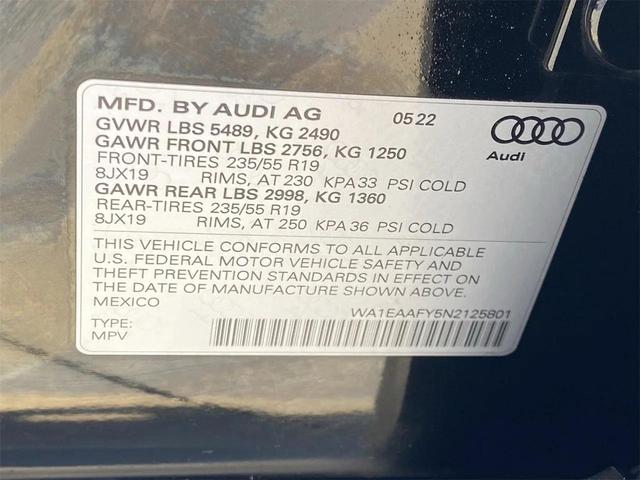 Photo of 2022 Mythos Black Metallic Audi Q5