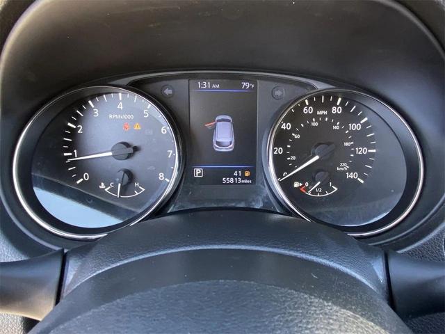 Photo of 2020 Pearl White Tricoat Nissan Rogue Sport