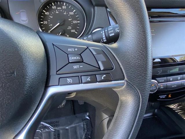 Photo of 2020 Pearl White Tricoat Nissan Rogue Sport