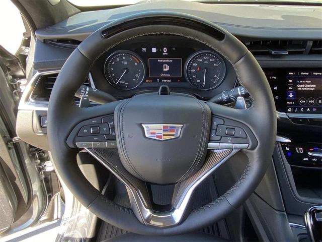 Photo of 2025 Argent Silver Metallic Cadillac XT6